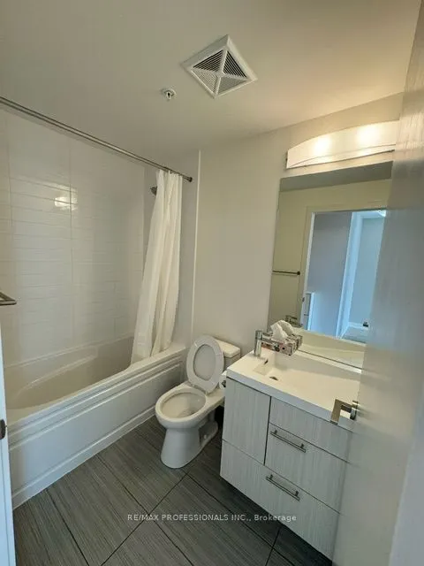 199 Richmond Street W, #1102