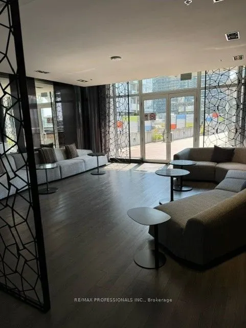 199 Richmond Street W, #1102