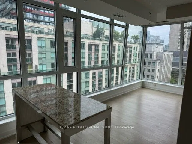 199 Richmond Street W, #1102