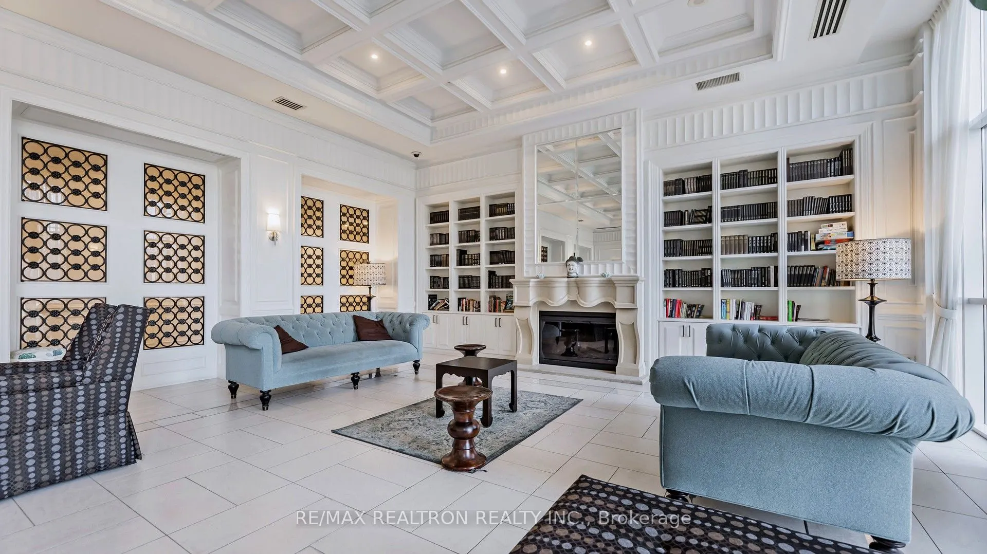 15 Greenview Avenue, #2413