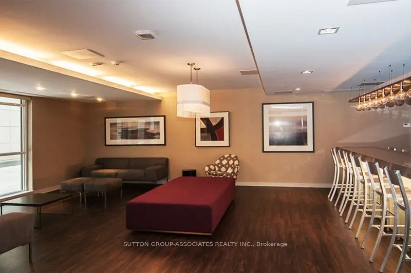 5 Hanna Avenue, #218