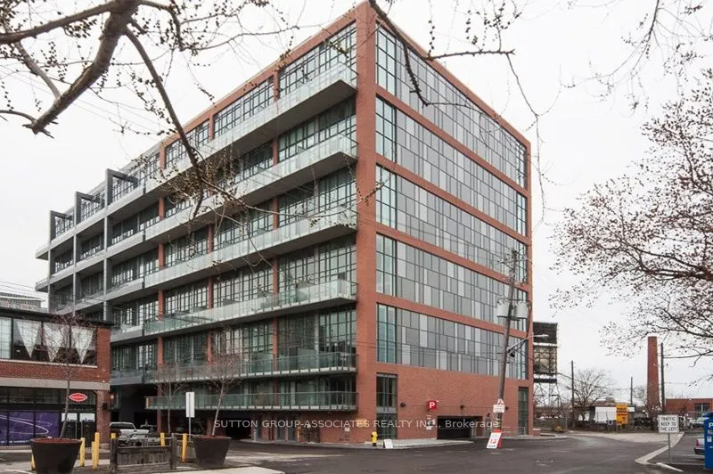5 Hanna Avenue, #218