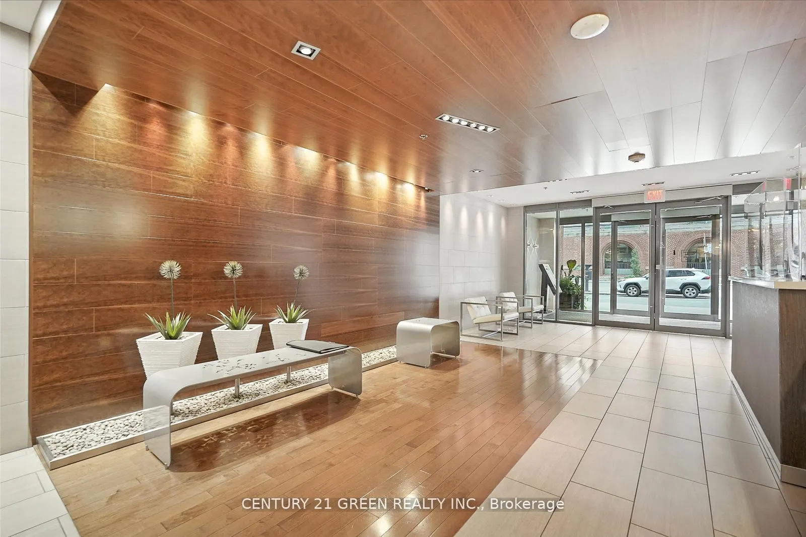 205 Frederick Street, #508