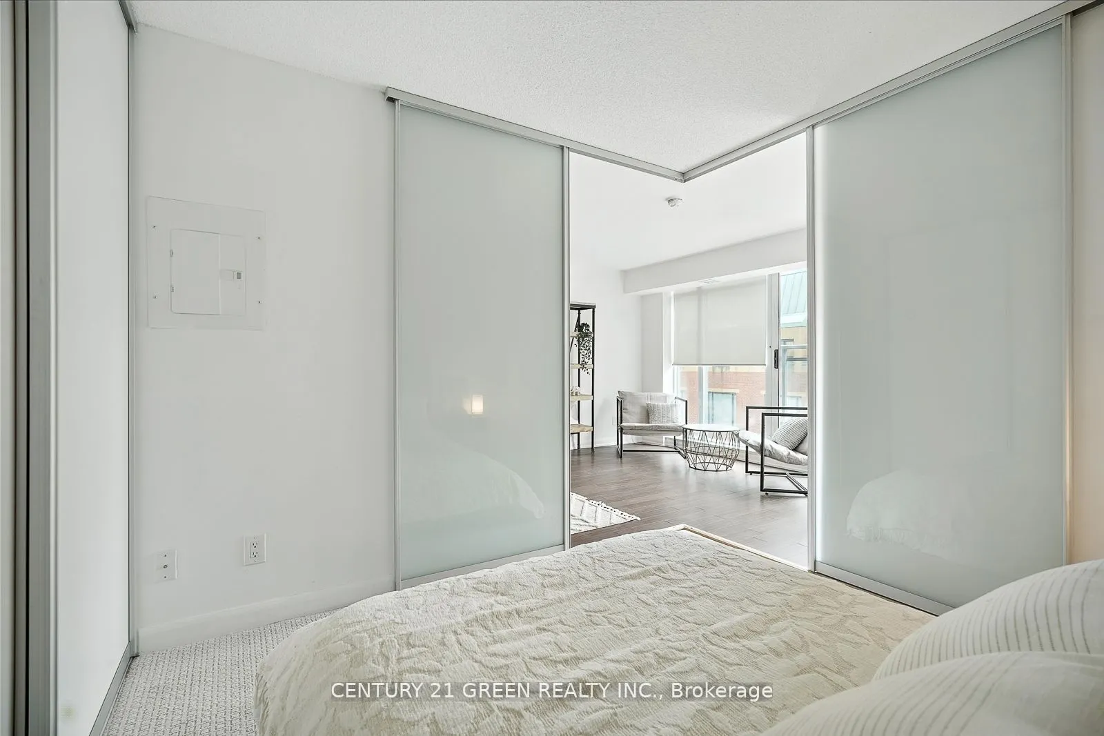 205 Frederick Street, #508