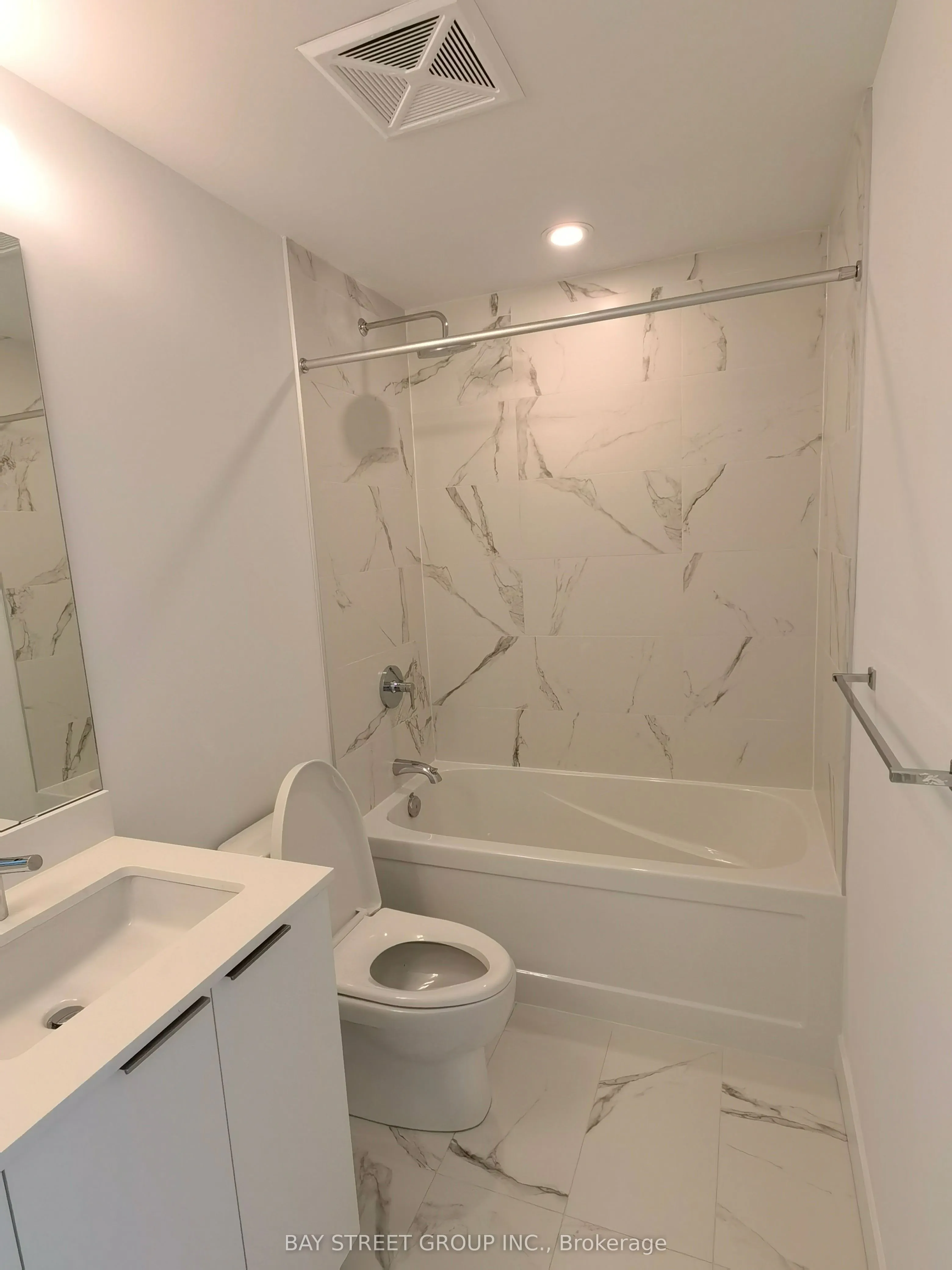 8 Olympic Garden Drive, #3203