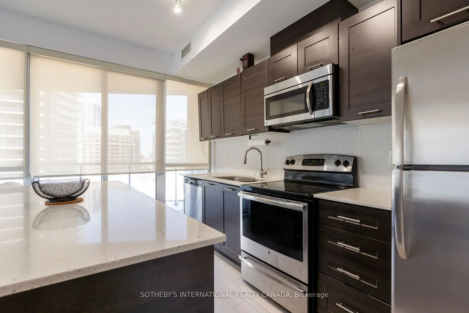 20 Bruyeres Mews, #1101