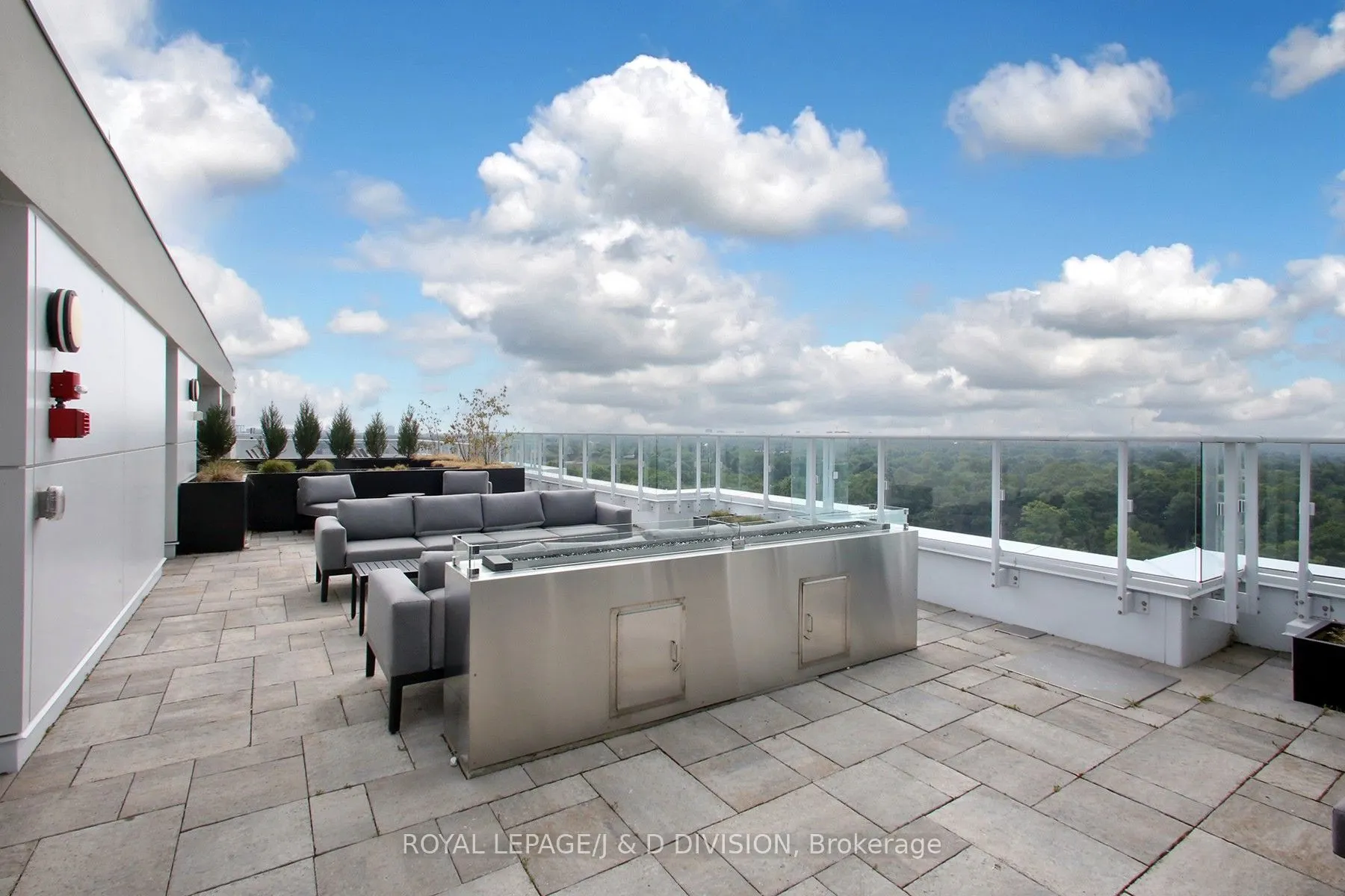 10 Deerlick Court, #305