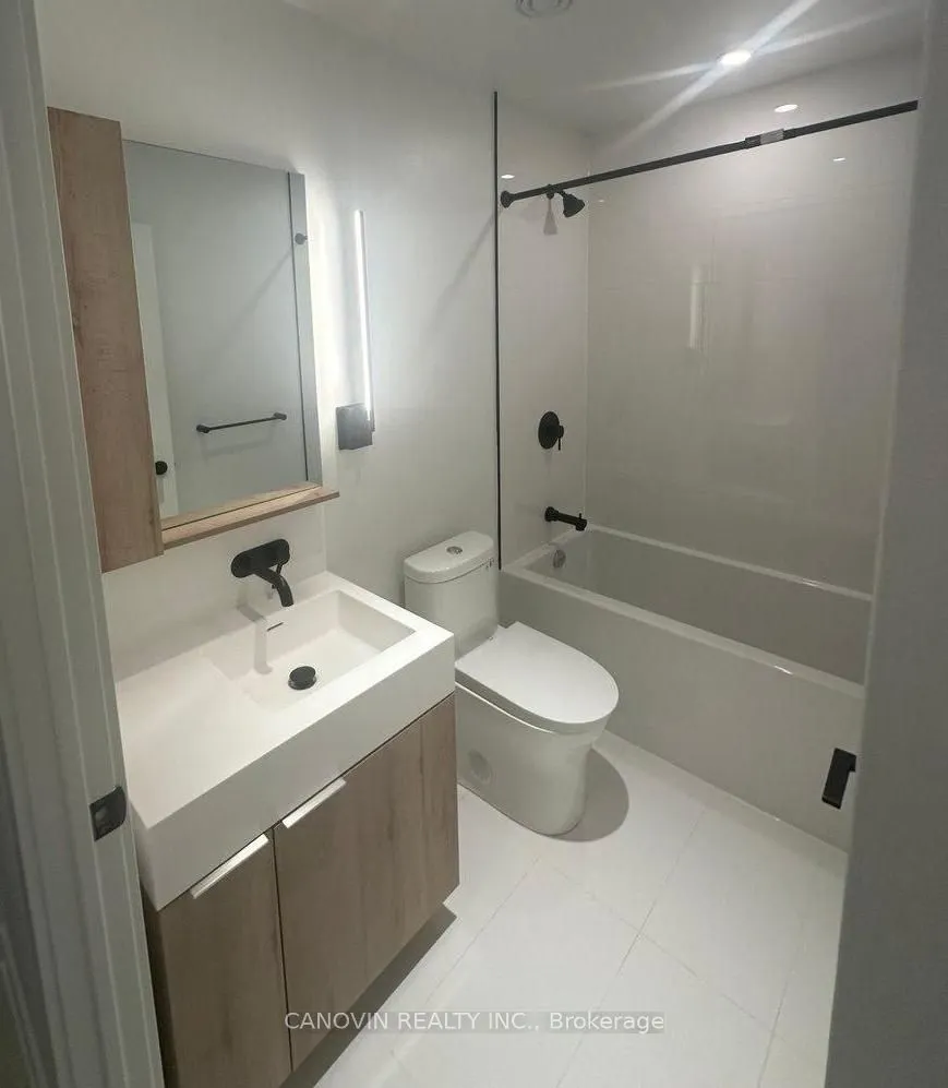 117 Broadway Avenue, #3210