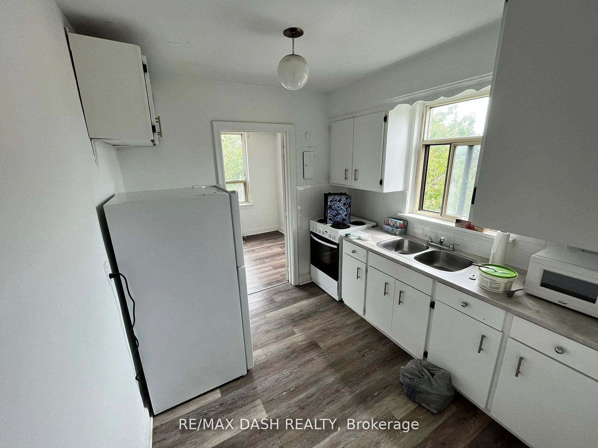 52 Neptune Drive, #8