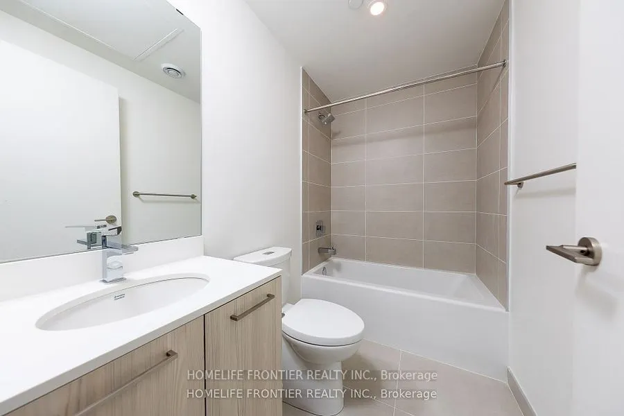 65 Mutual Street, #3004