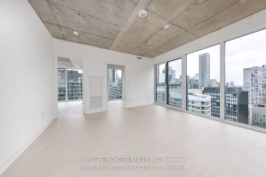 65 Mutual Street, #3004