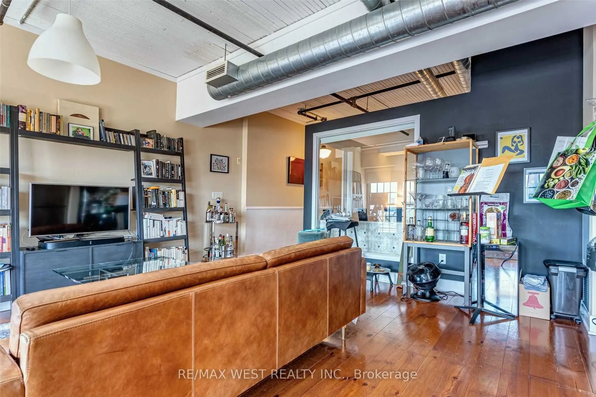 183 Dovercourt Road, #414