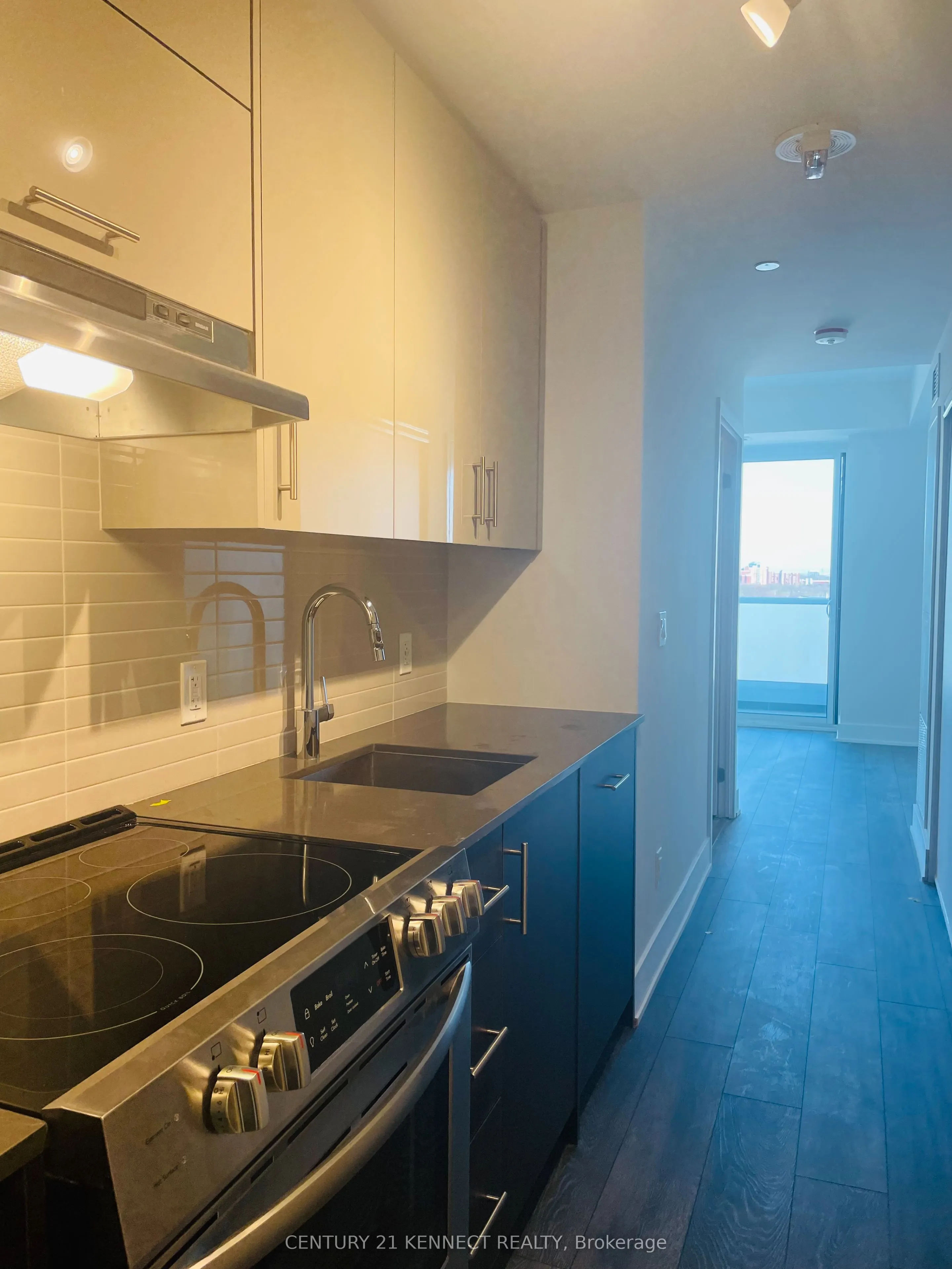 188 Fairview Mall Drive, #1005
