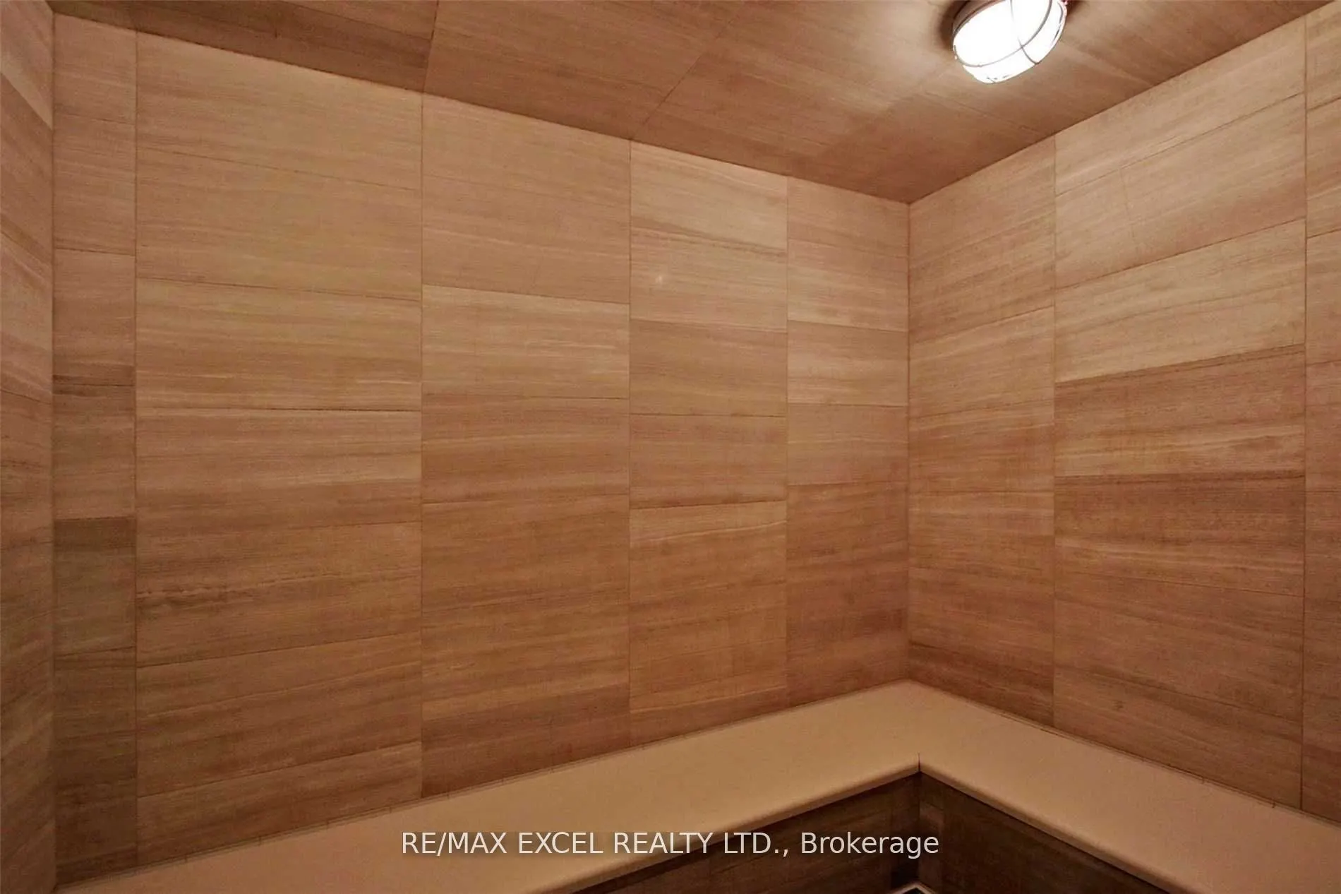 39 Queens Quay E, #723
