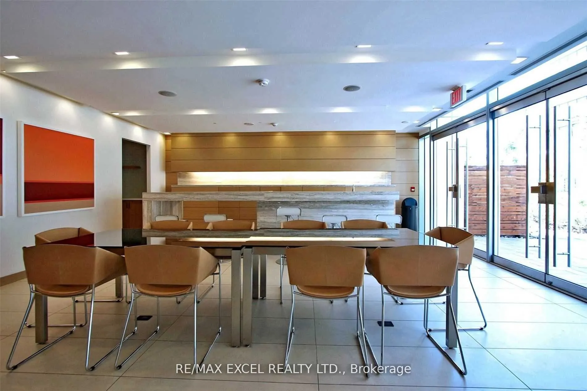 39 Queens Quay E, #723