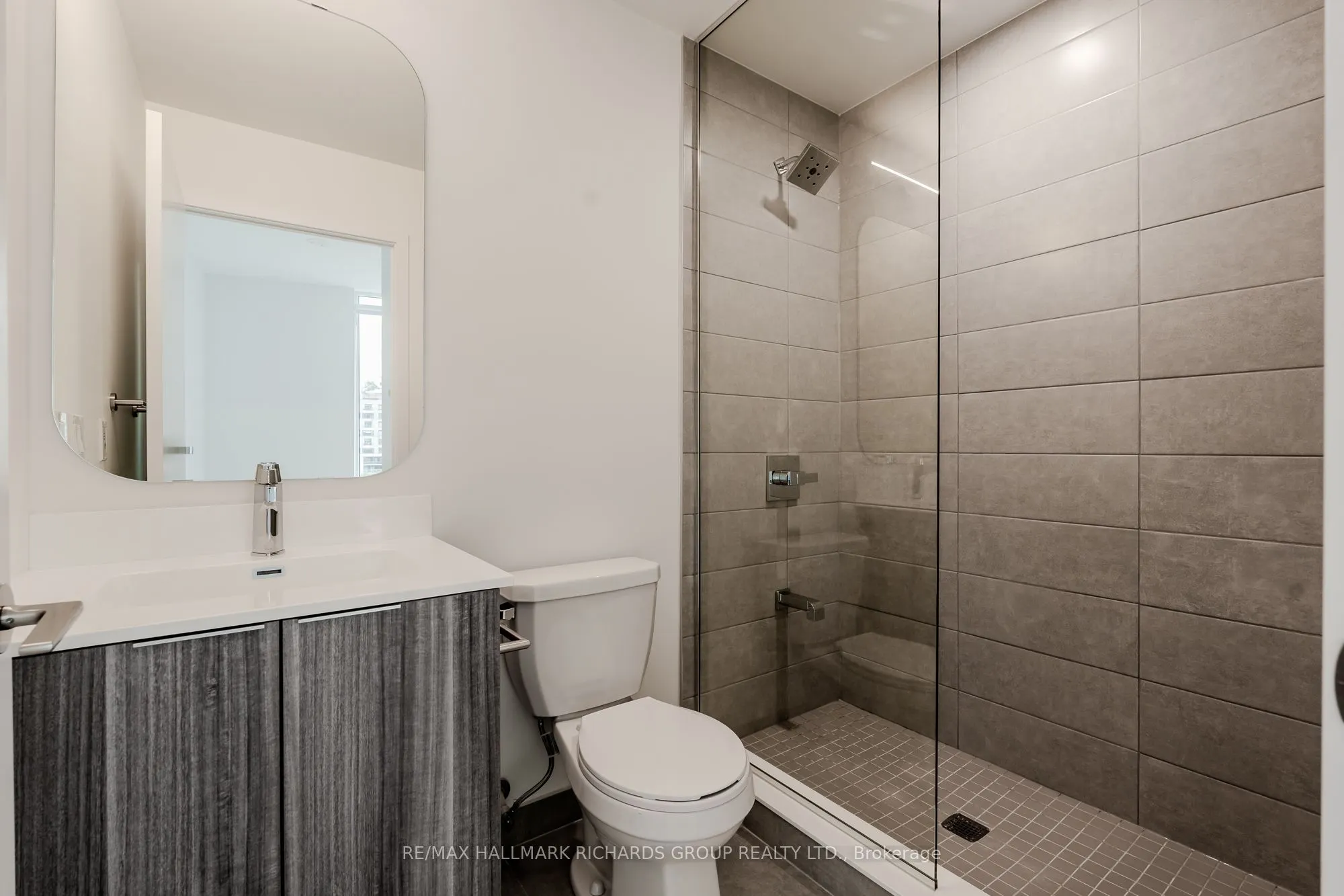 15 Richardson Street, #507