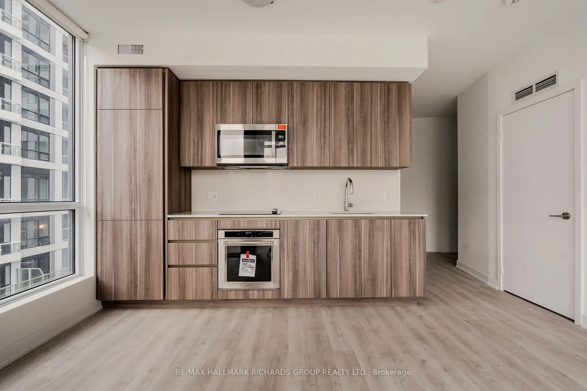 15 Richardson Street, #507