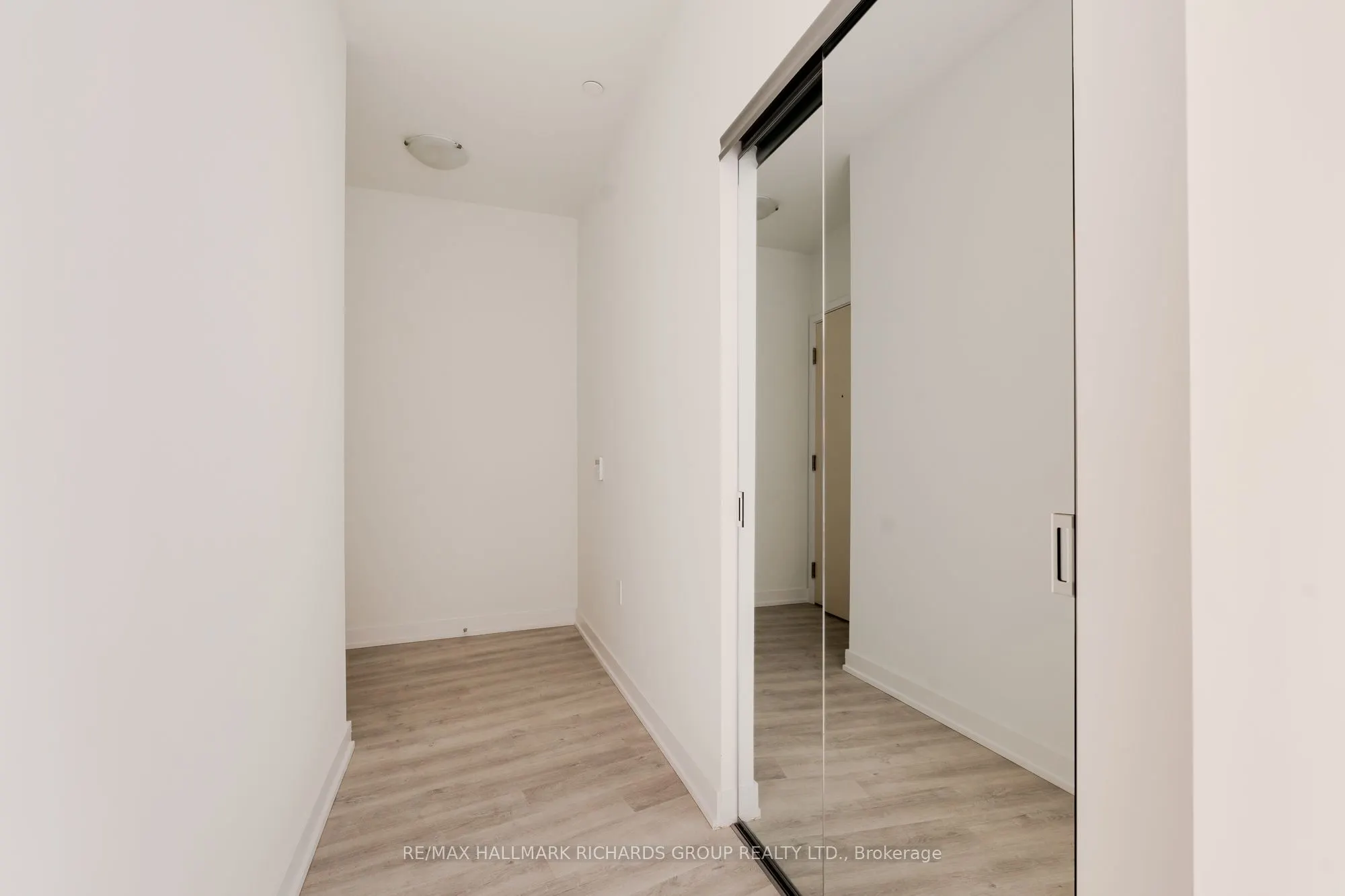 15 Richardson Street, #507