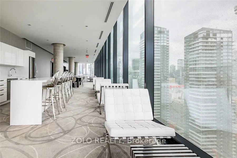 11 Charlotte Street, #1107