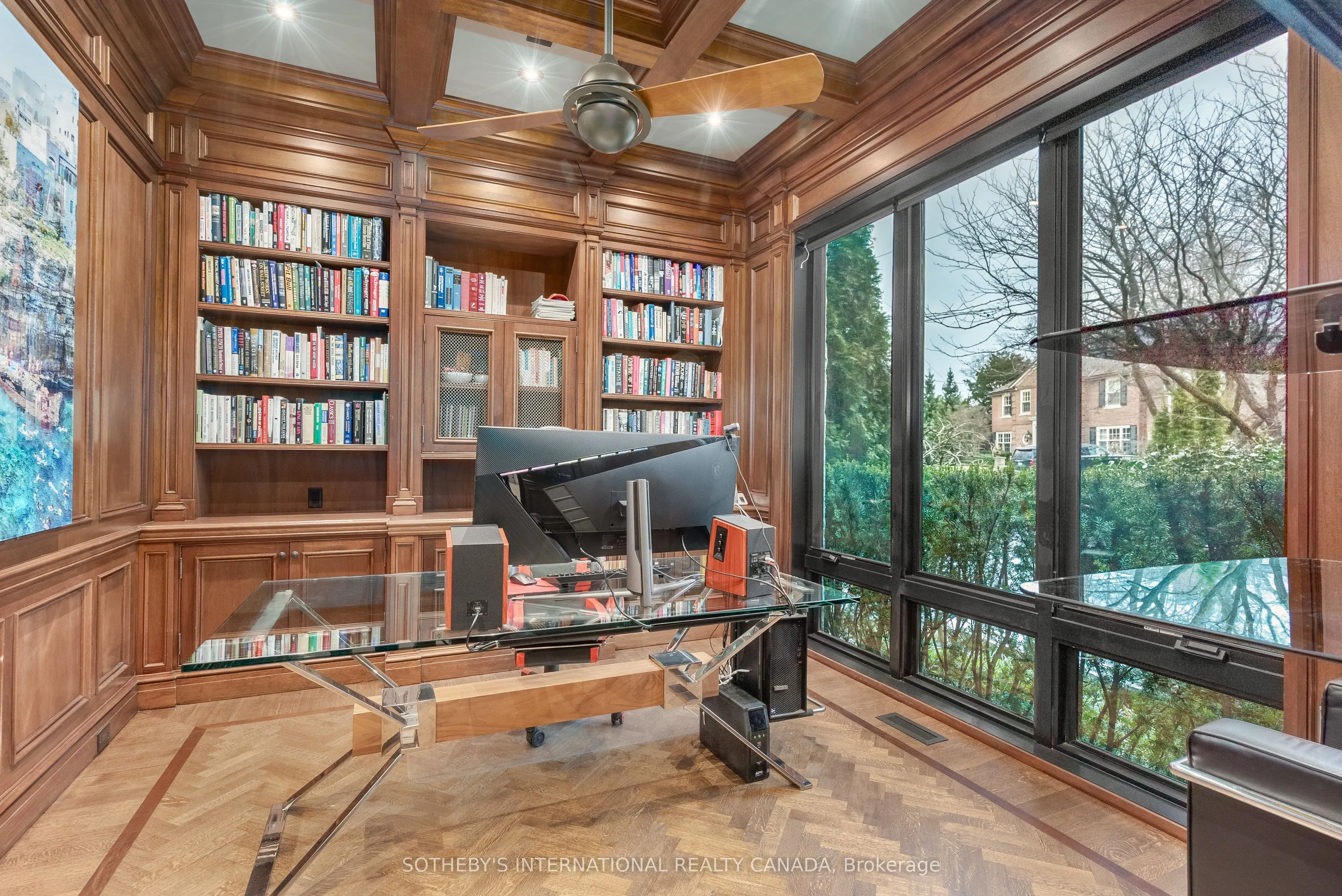 6 Bayview Wood