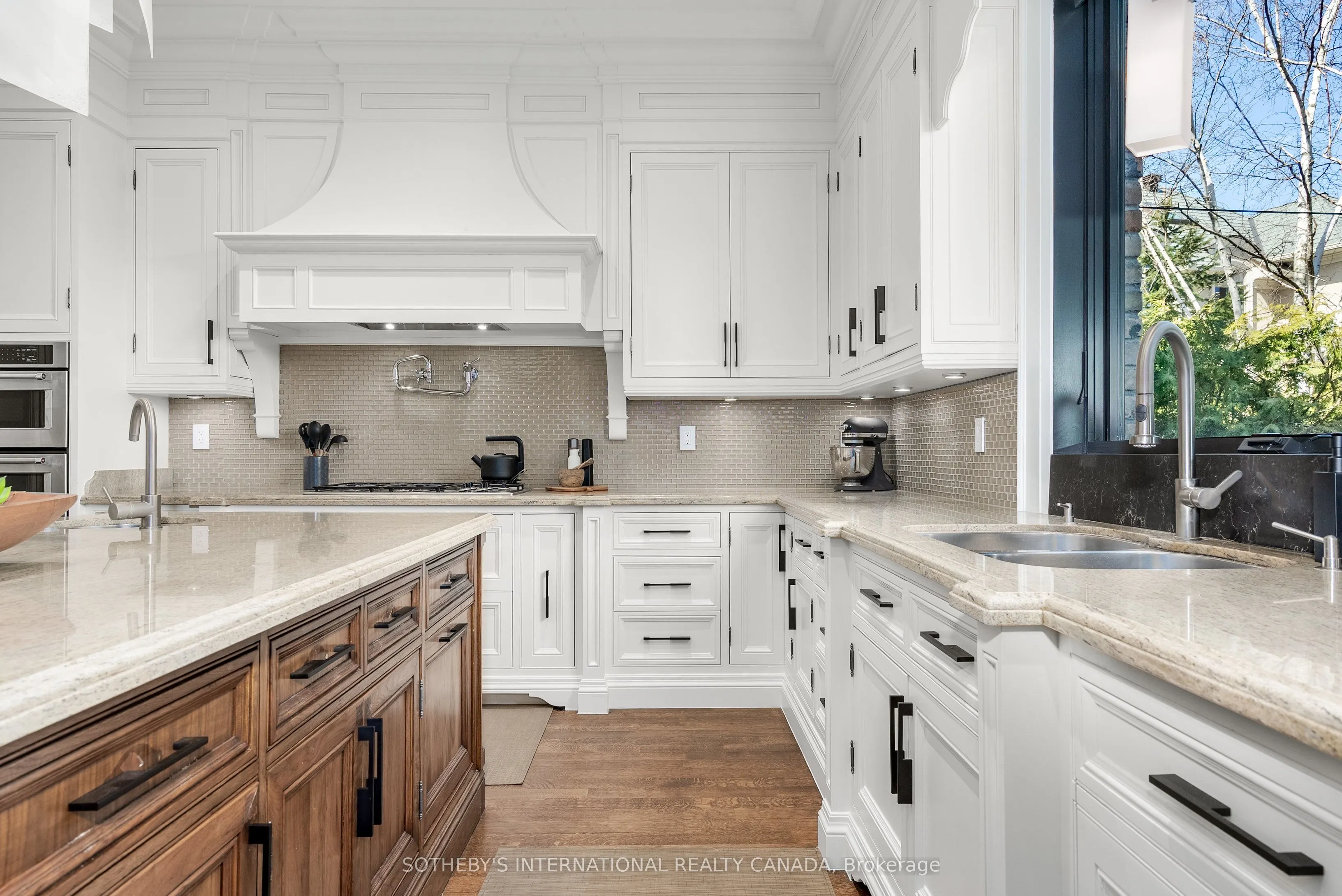 6 Bayview Wood
