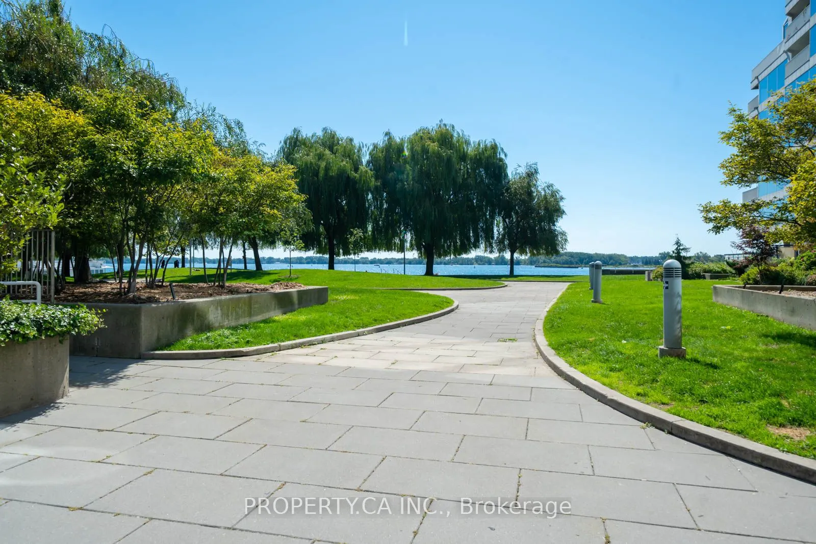 401 Queens Quay W, #310