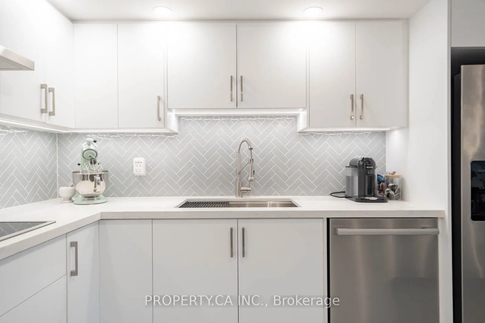401 Queens Quay W, #310
