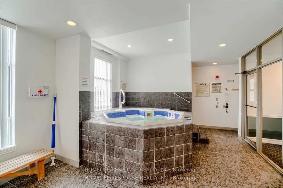 1720 EGLINTON Avenue E, #LPH8