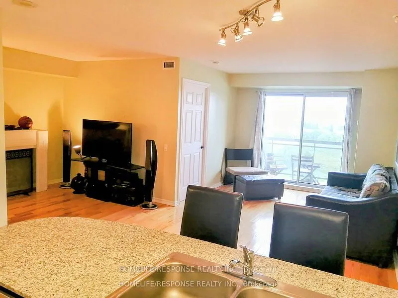 1720 EGLINTON Avenue E, #LPH8