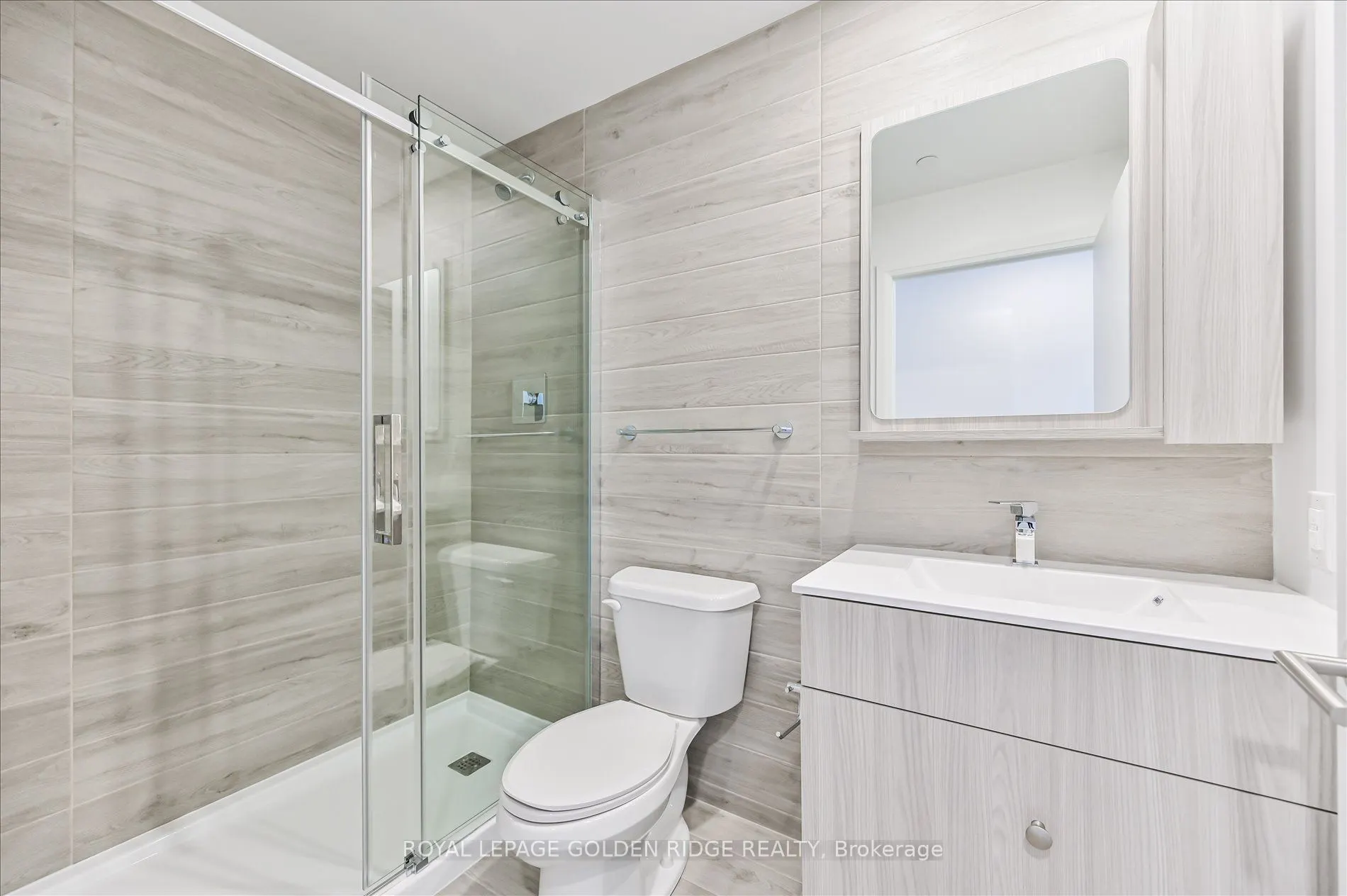 75 Canterbury Place, #316 (RM 1)