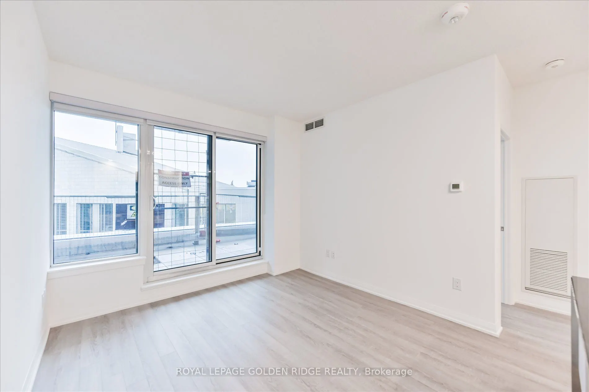 75 Canterbury Place, #316 (RM 1)
