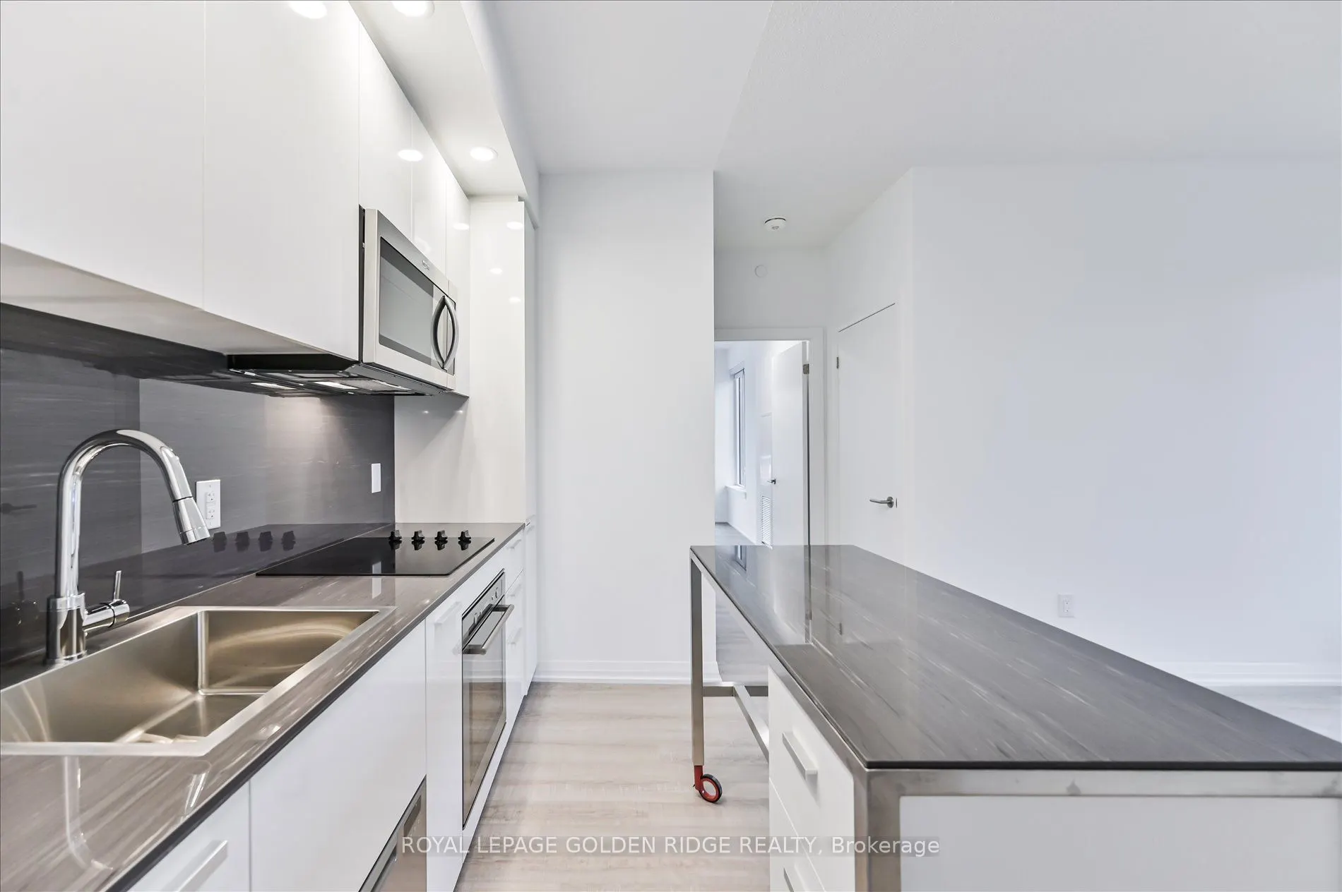 75 Canterbury Place, #316 (RM 1)