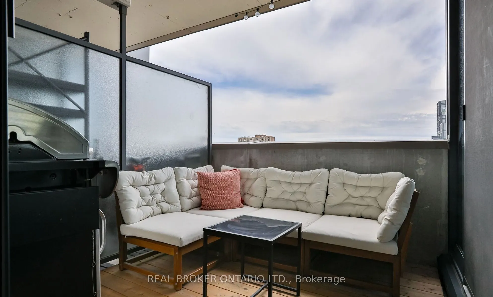 20 Minowan Miikan Lane, #1021