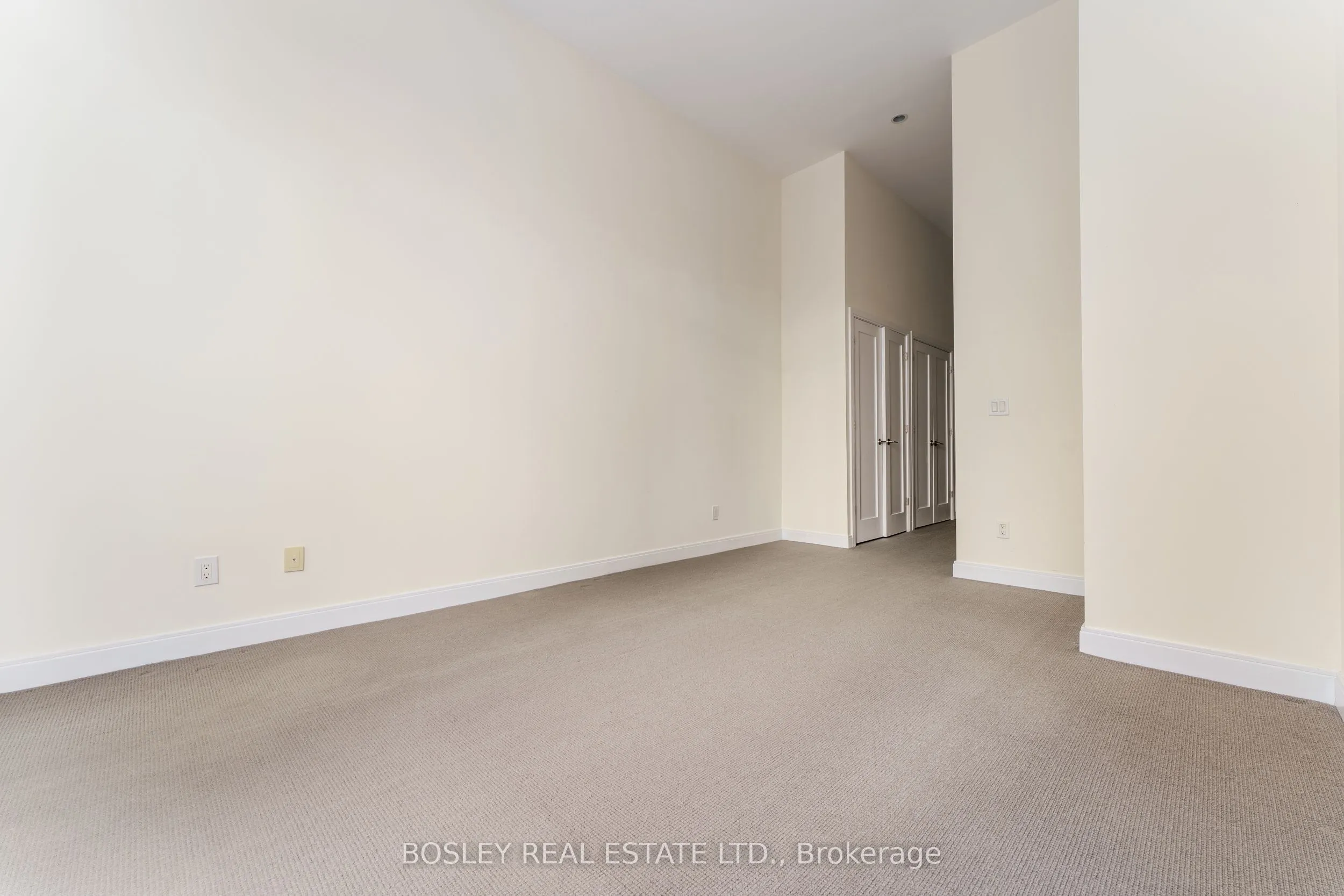 55 Front Street E, #PH1203