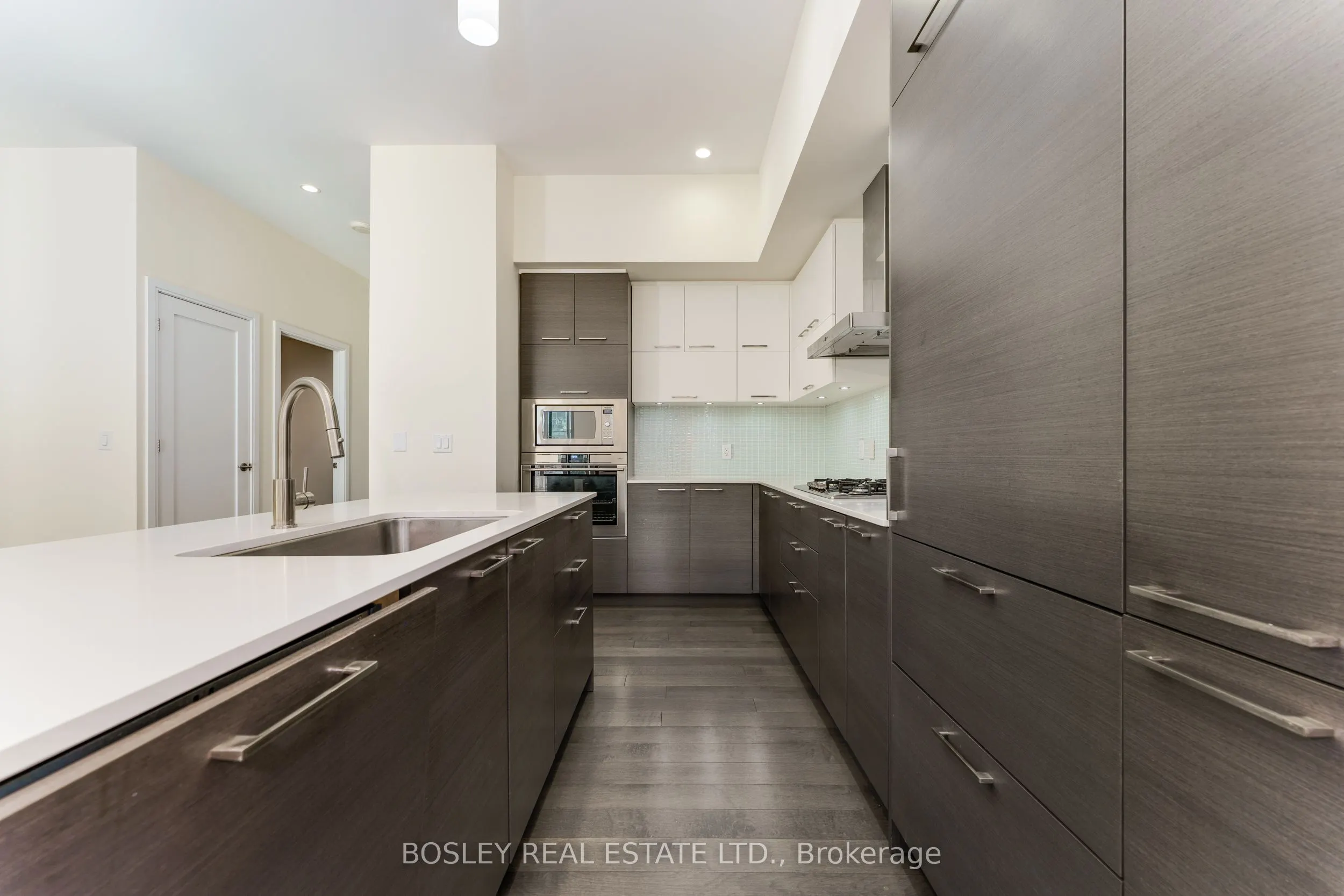 55 Front Street E, #PH1203