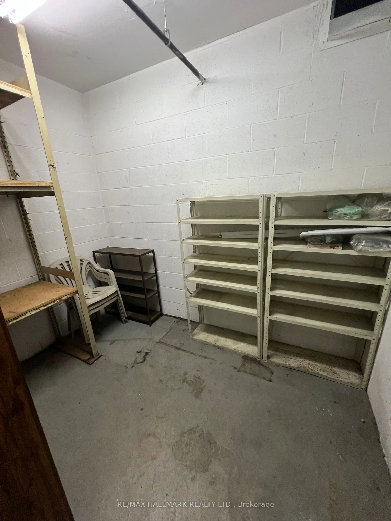 800 Sheppard Avenue W, #405