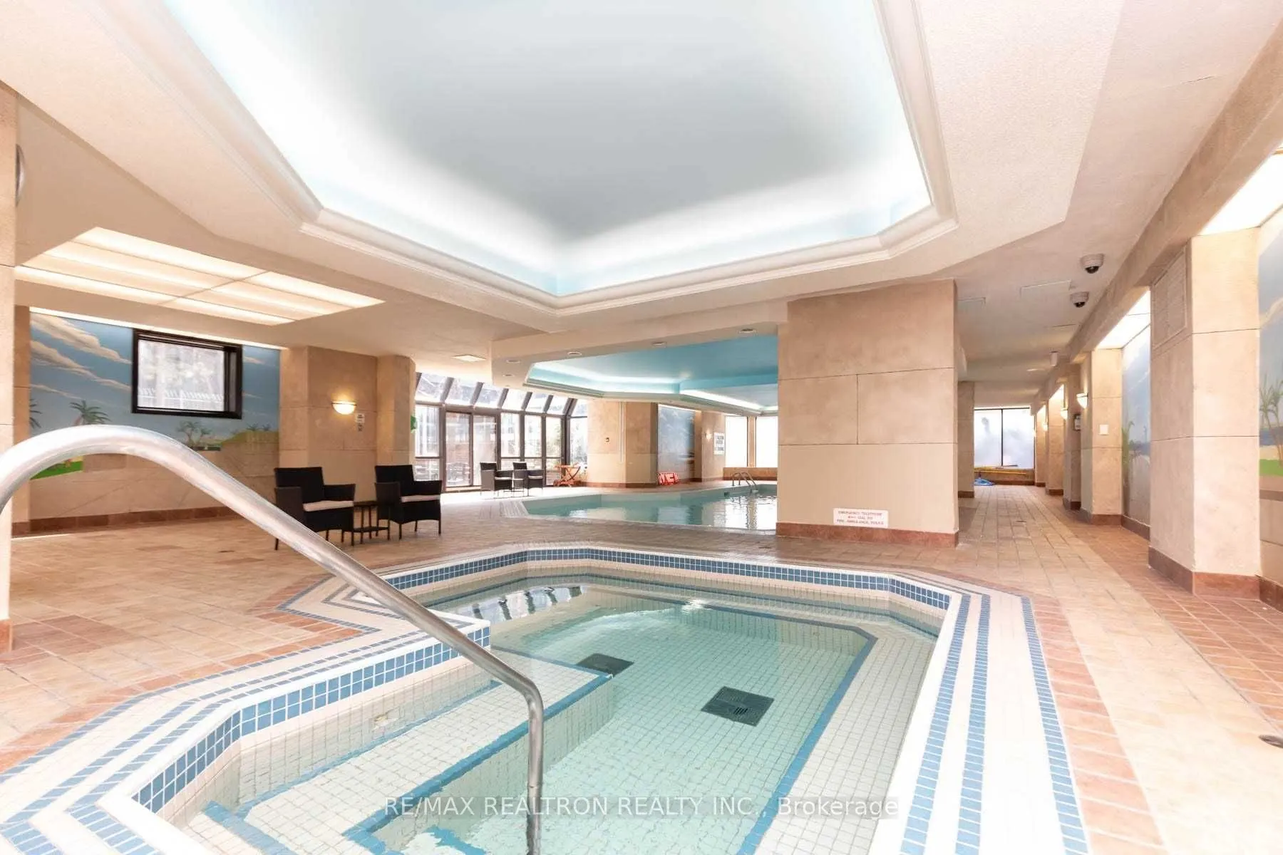 633 Bay Street, #509