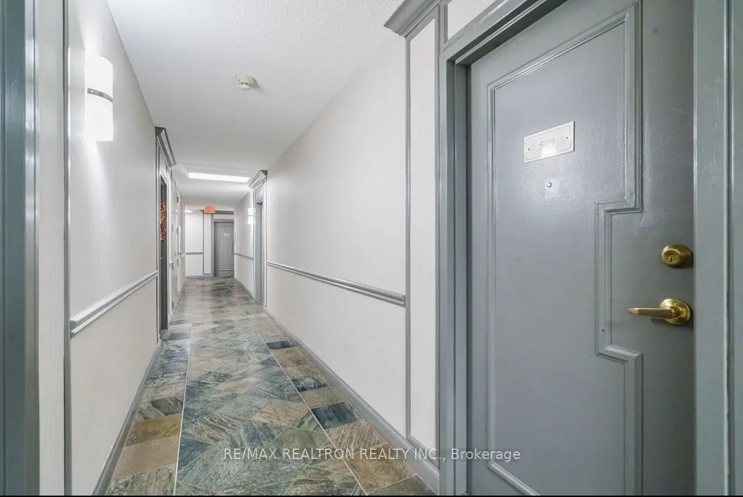 633 Bay Street, #509