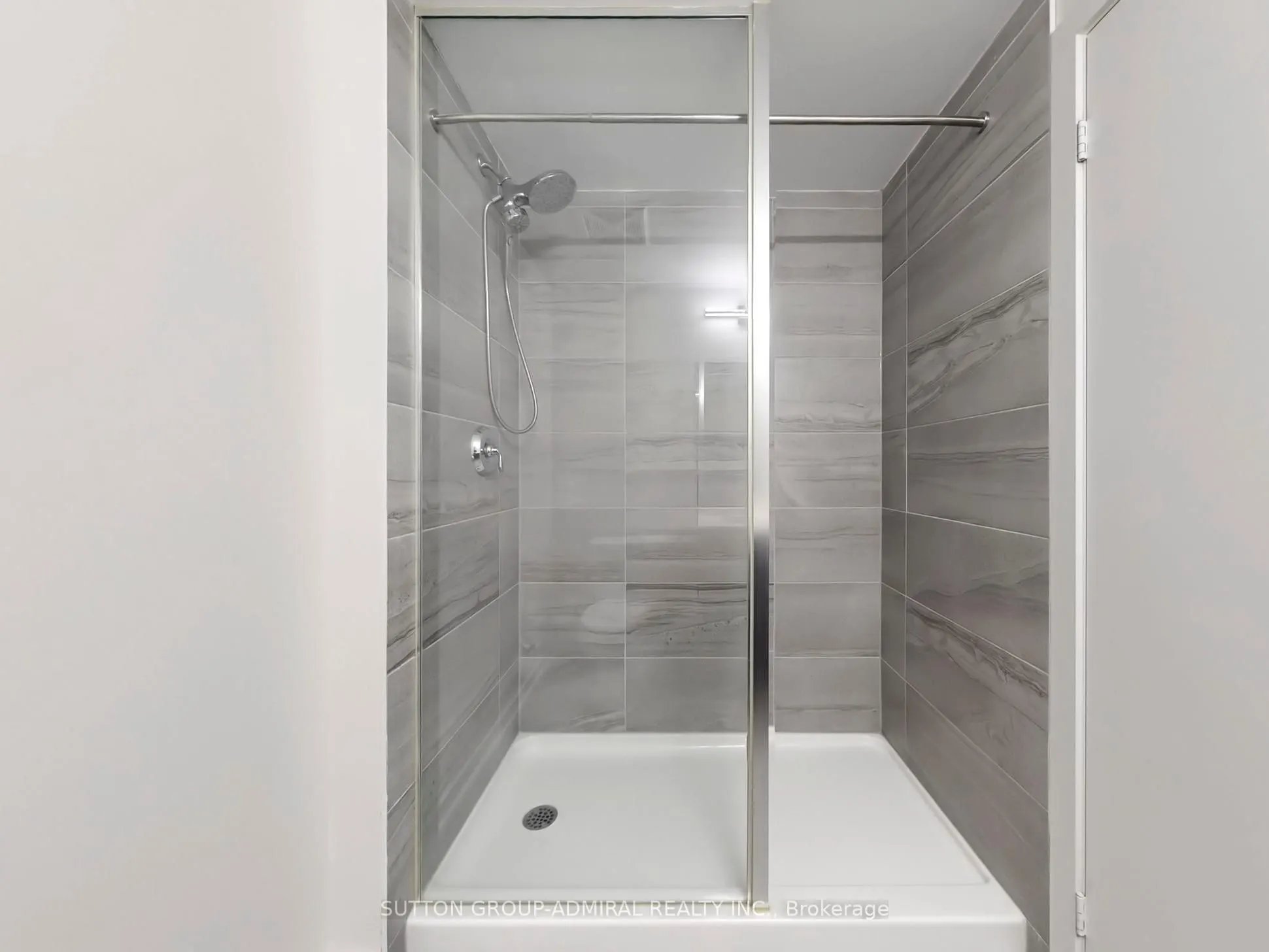 3237 Bayview Avenue, #1111