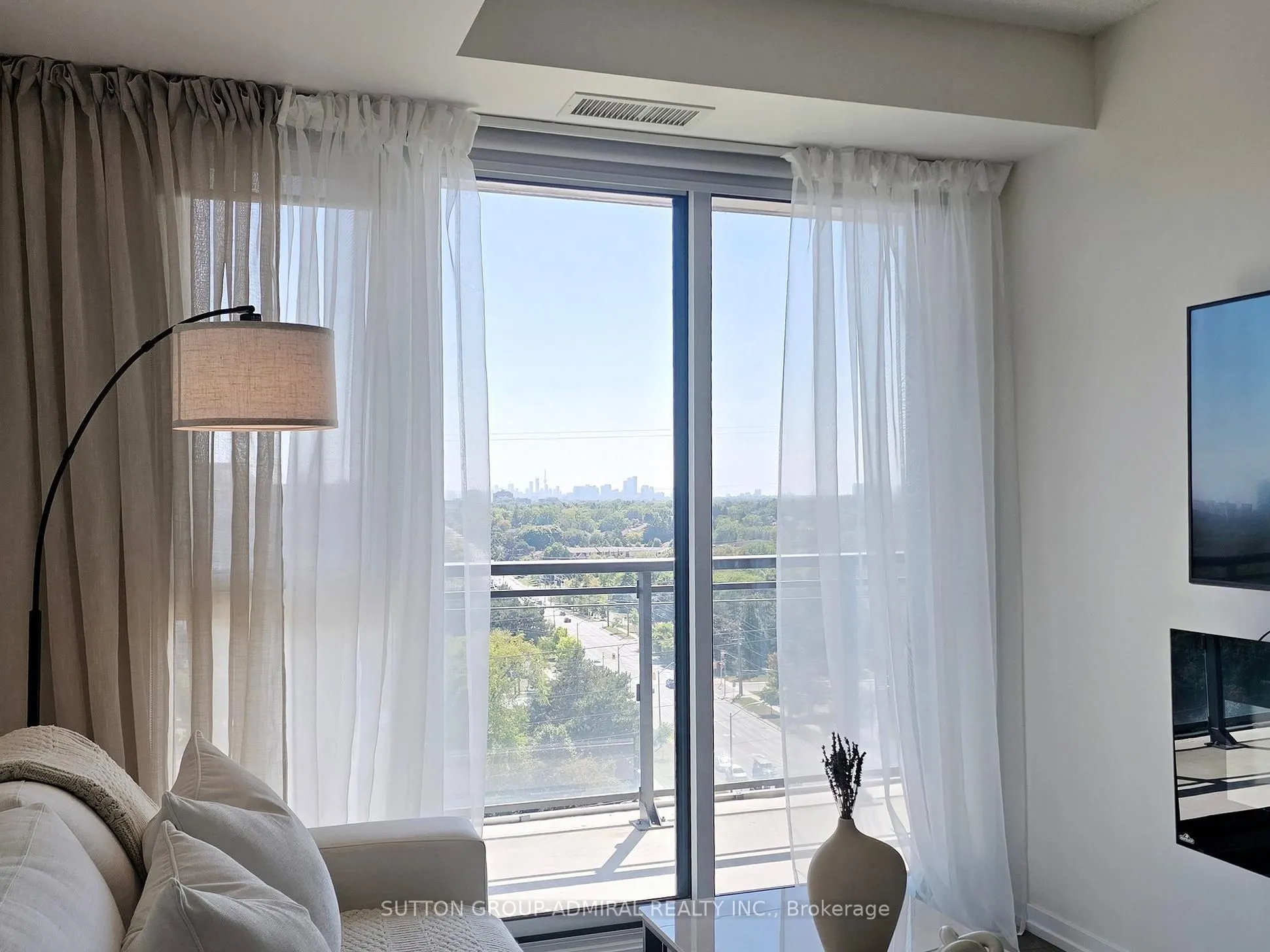 3237 Bayview Avenue, #1111