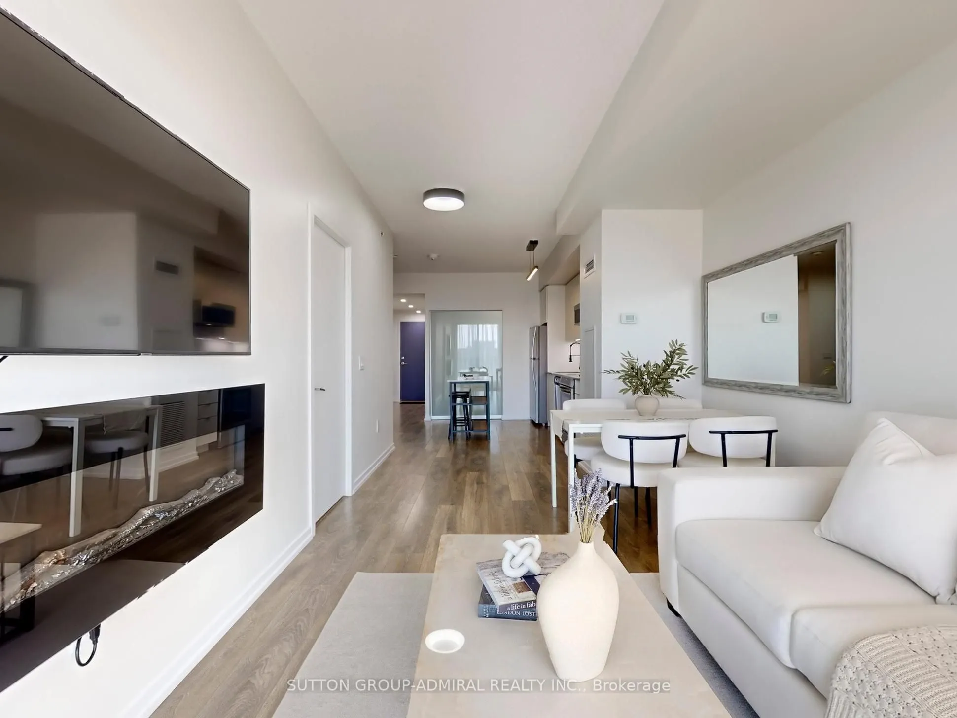 3237 Bayview Avenue, #1111