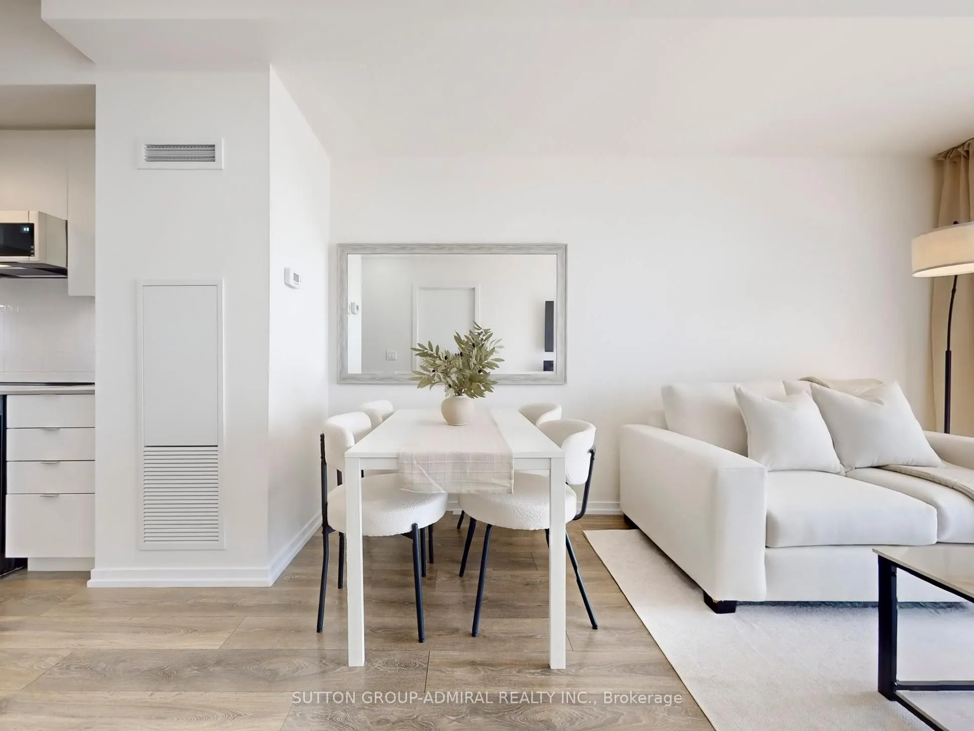 3237 Bayview Avenue, #1111