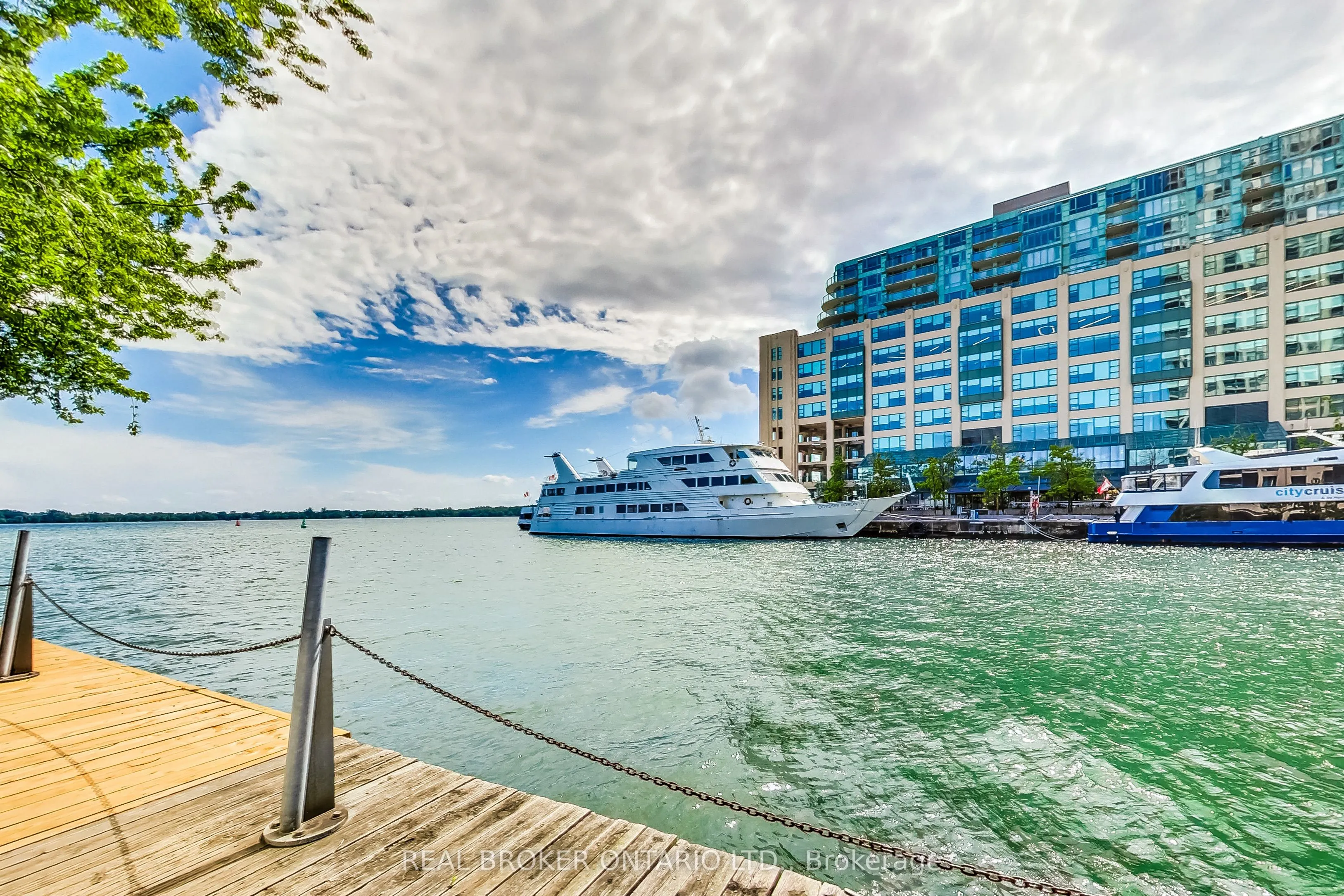 99 Harbour Square, #610