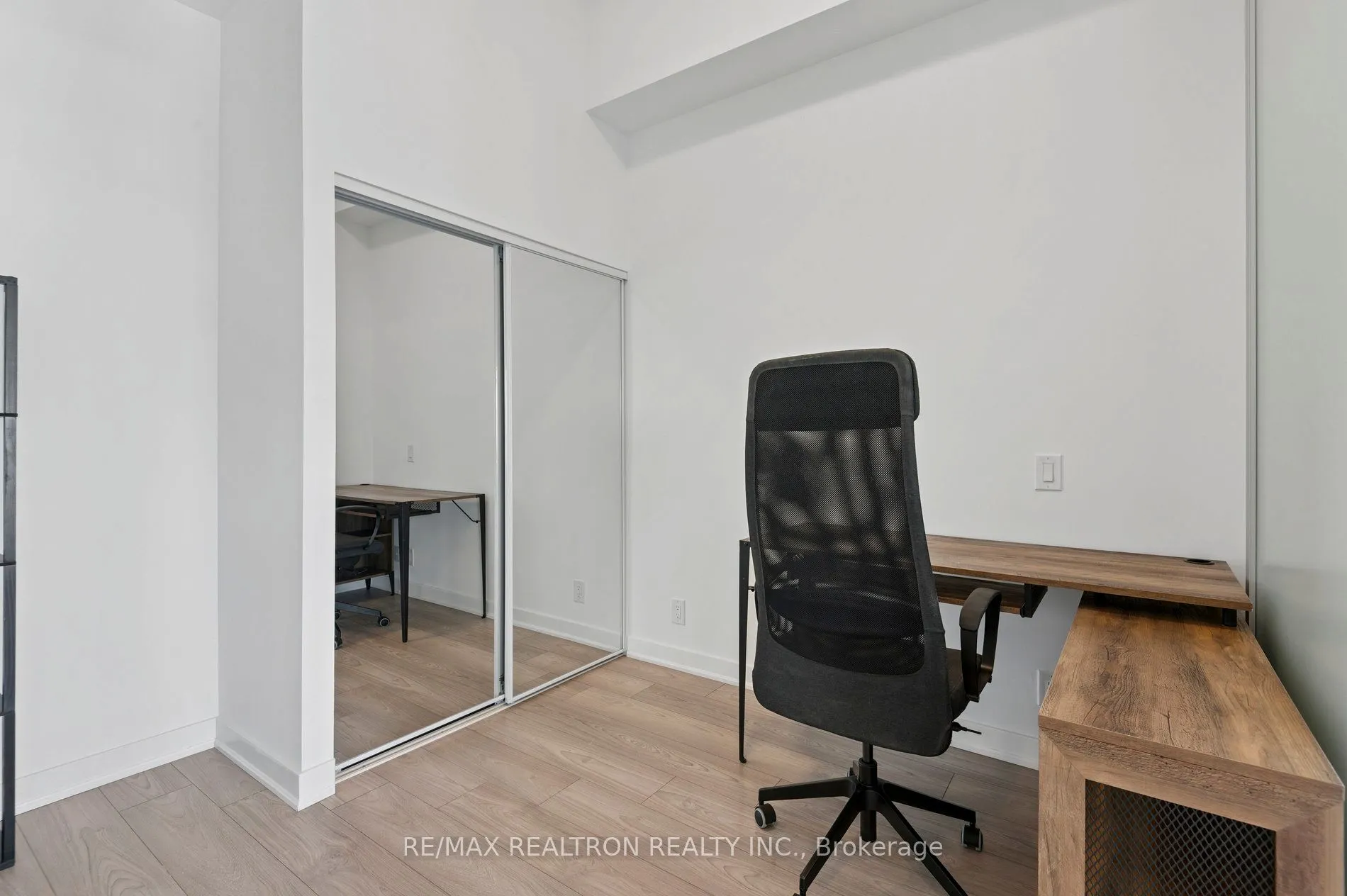 120 Parliament Street, #620