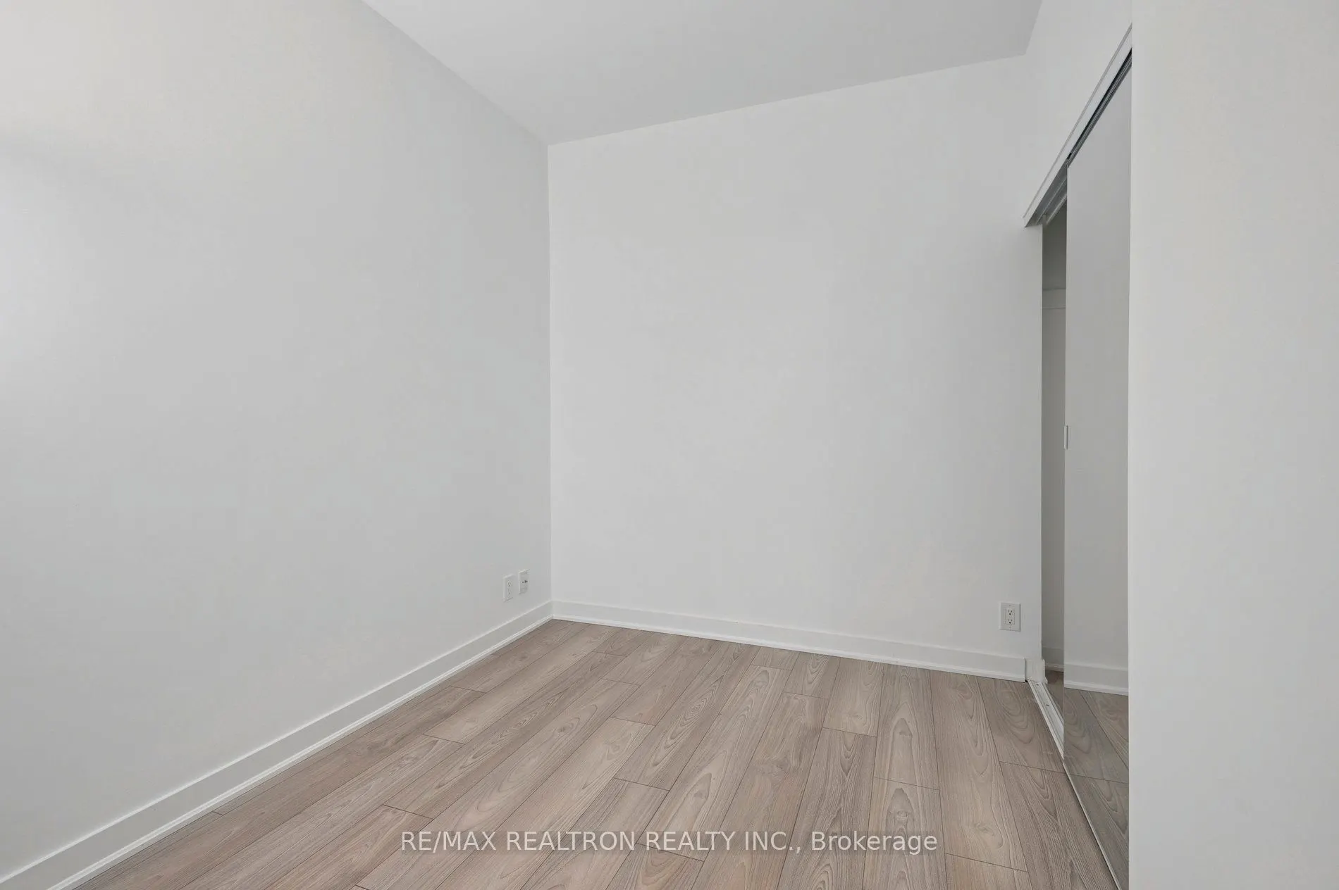 120 Parliament Street, #620