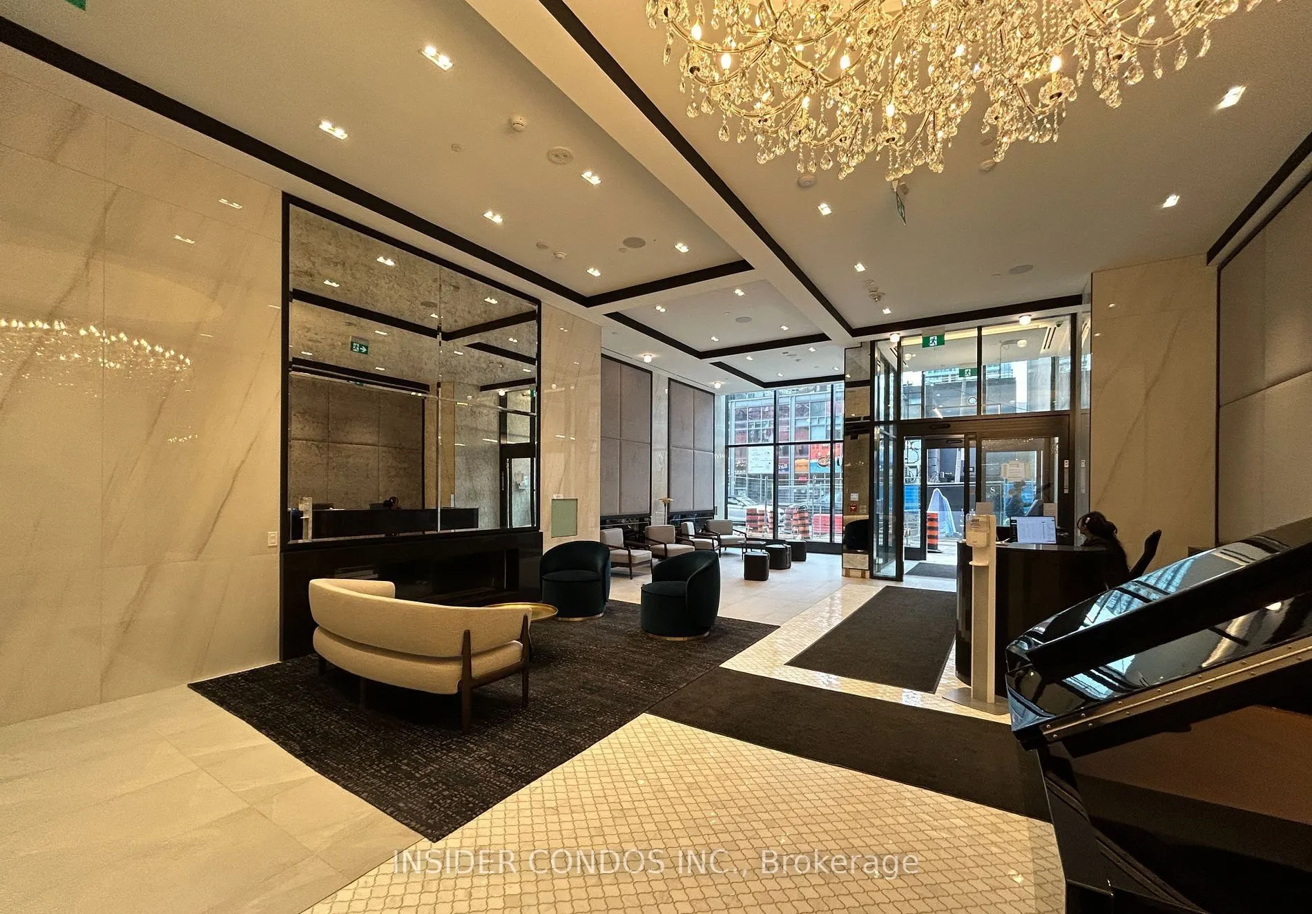 8 Wellesley Street W, #4209