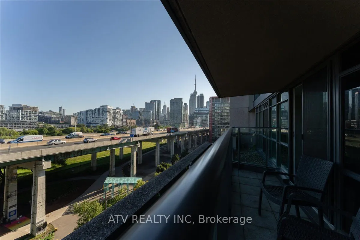 209 Fort York Boulevard, #961