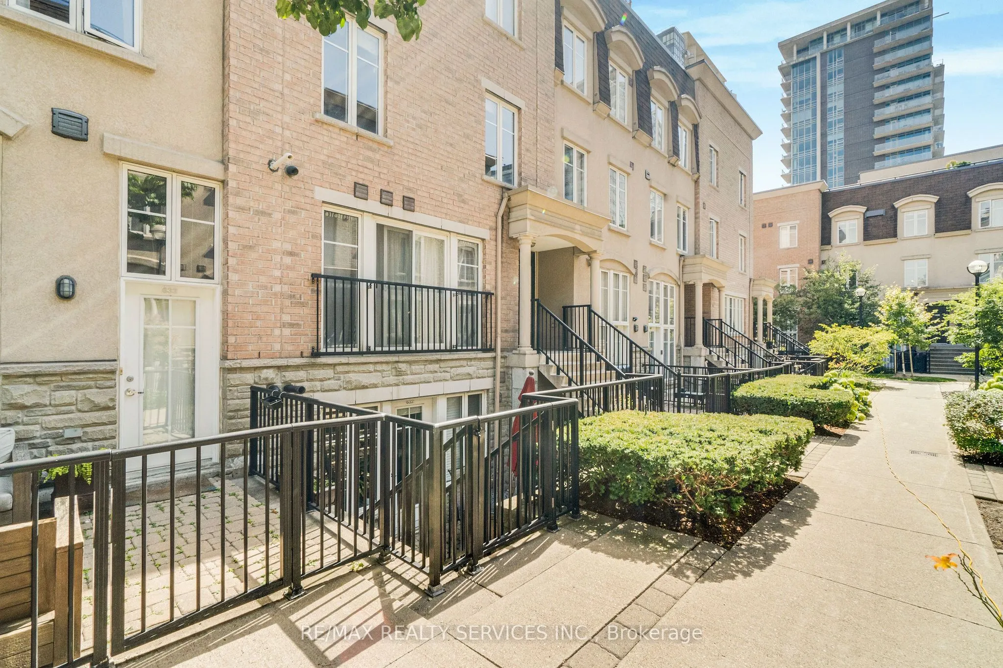 38 Western Battery Road, #632