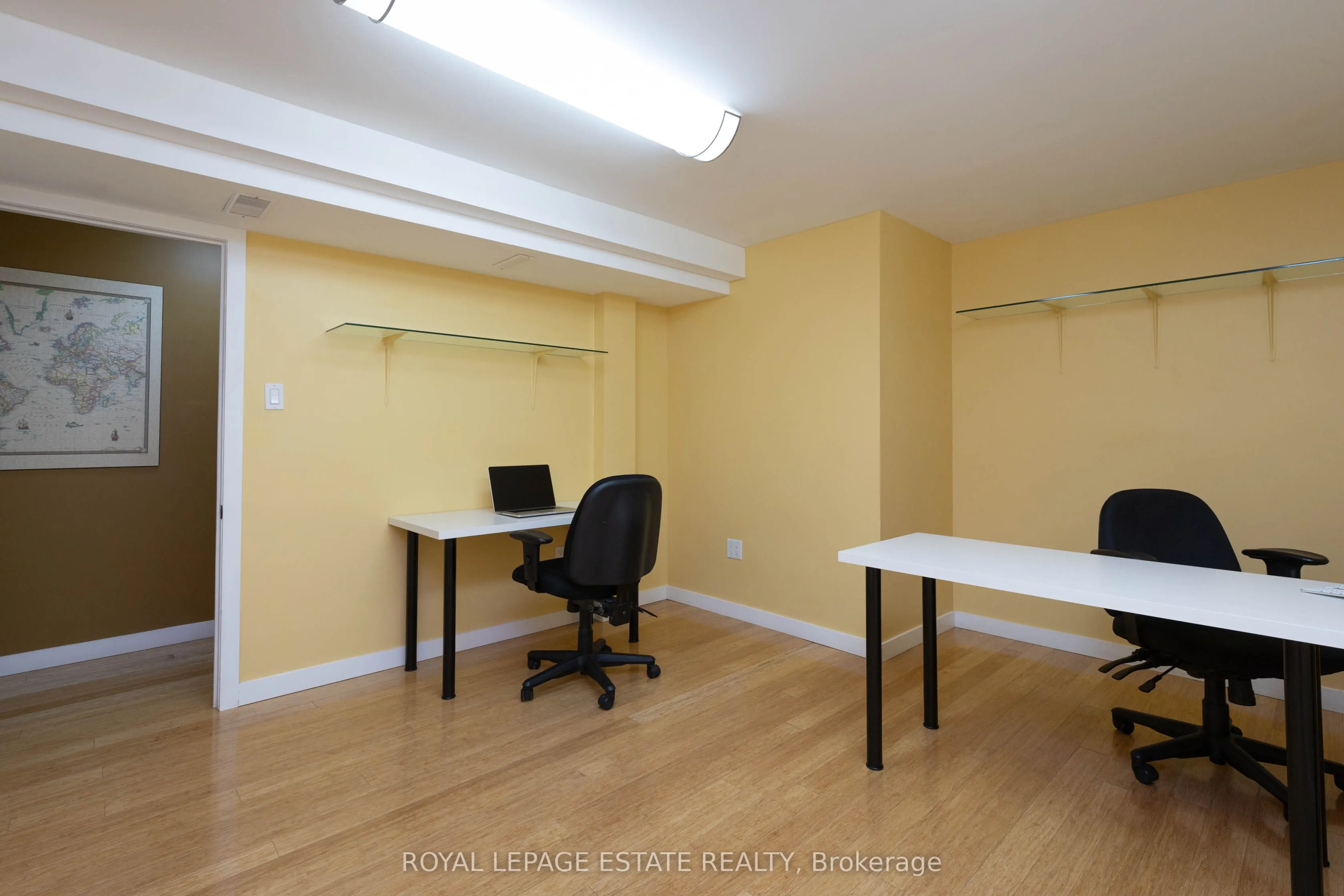 432 Queen Street E