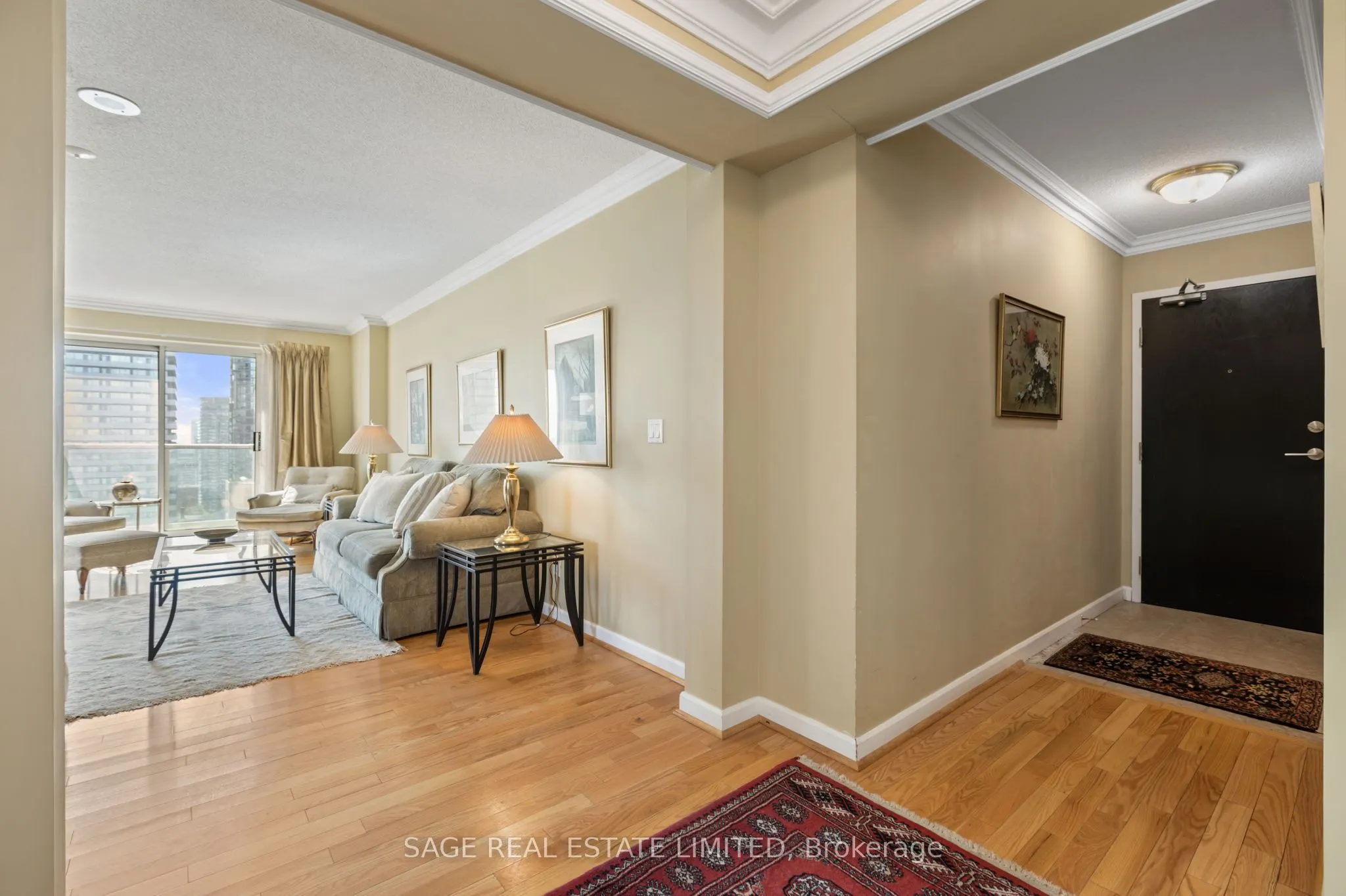 8 Park Road, #3010